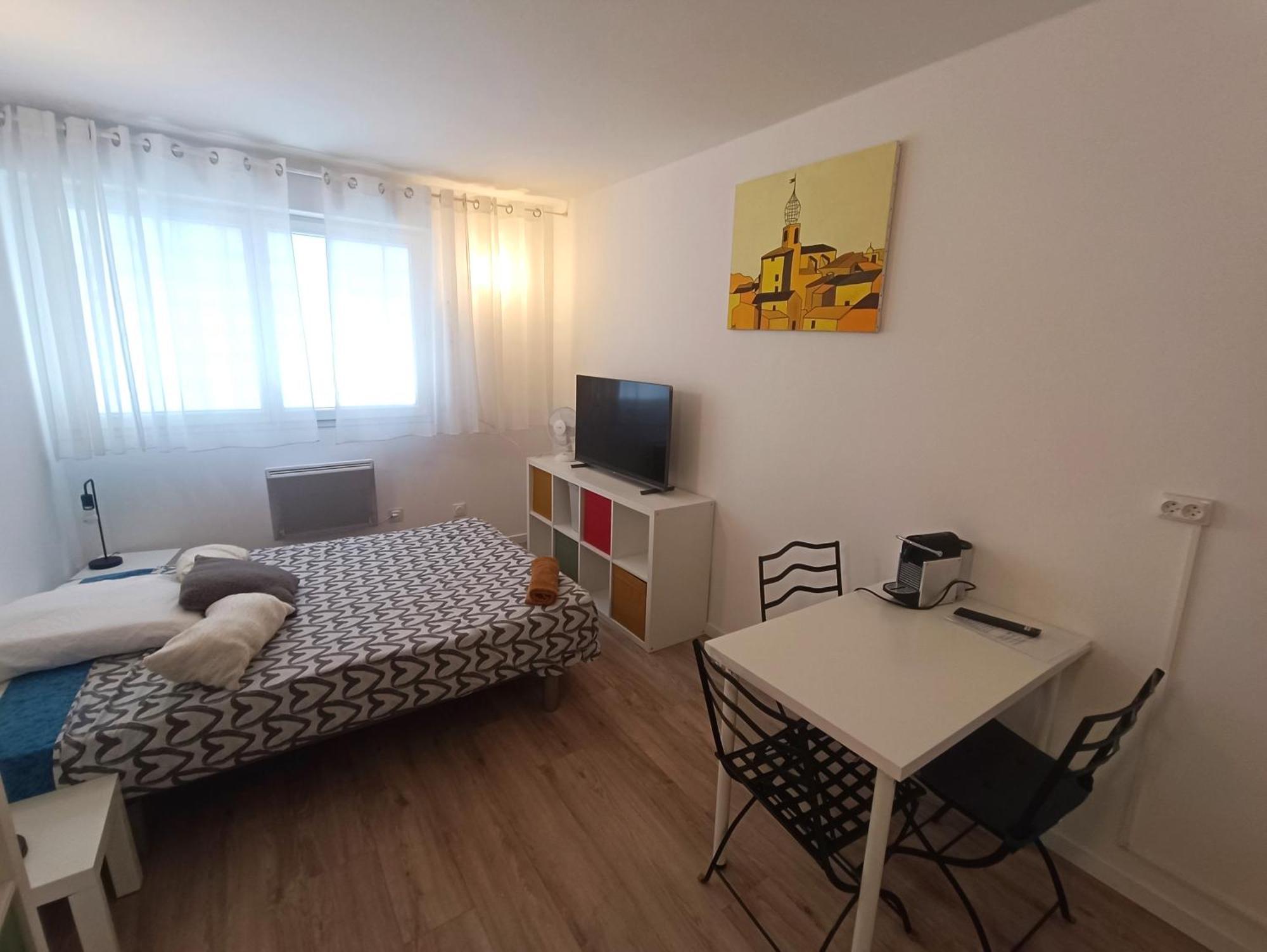 Apartment Neuf Equipe A 600m De La Gare St Charles